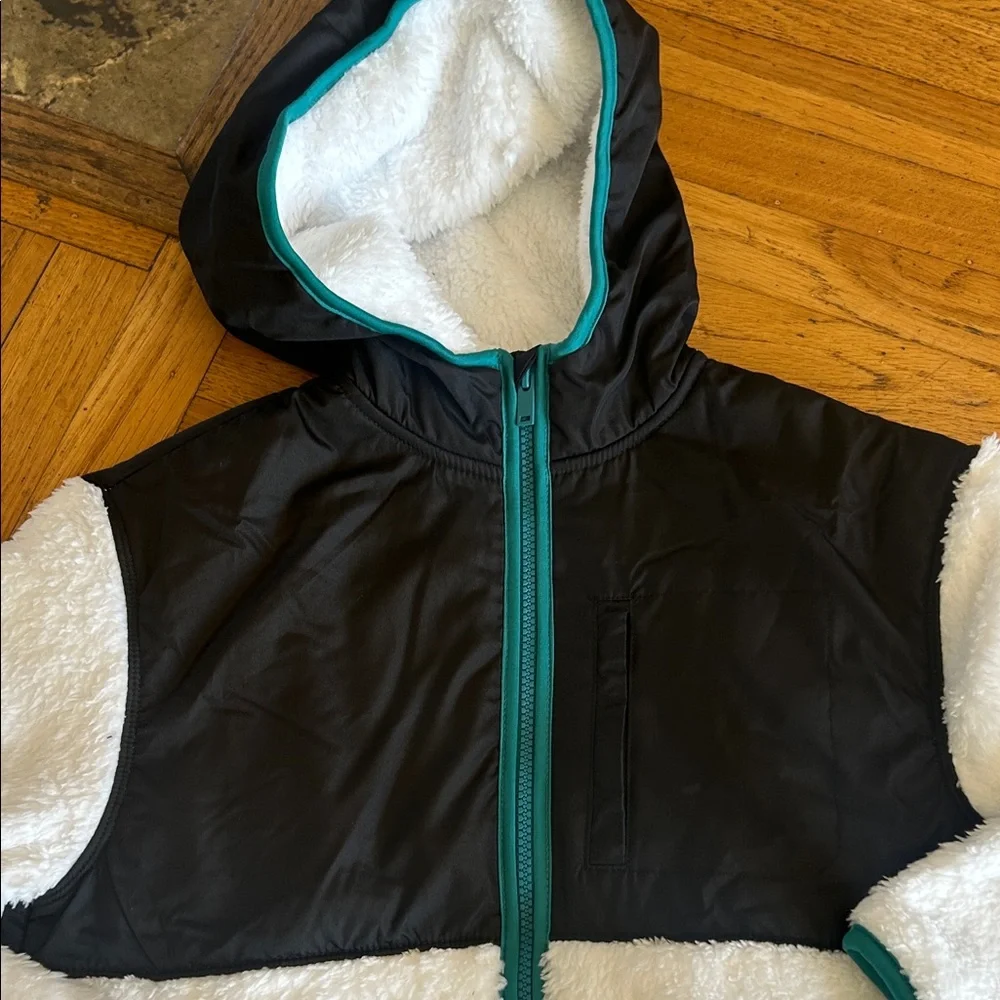 NWT Old Navy Loose Sherpa Pocket Hooded Jacket for Boys Size 10-12 Large